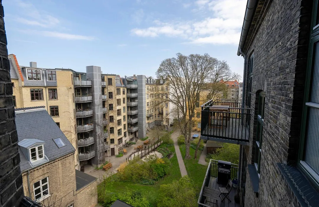 3 Bedroom Apartment In Lovely Area-1